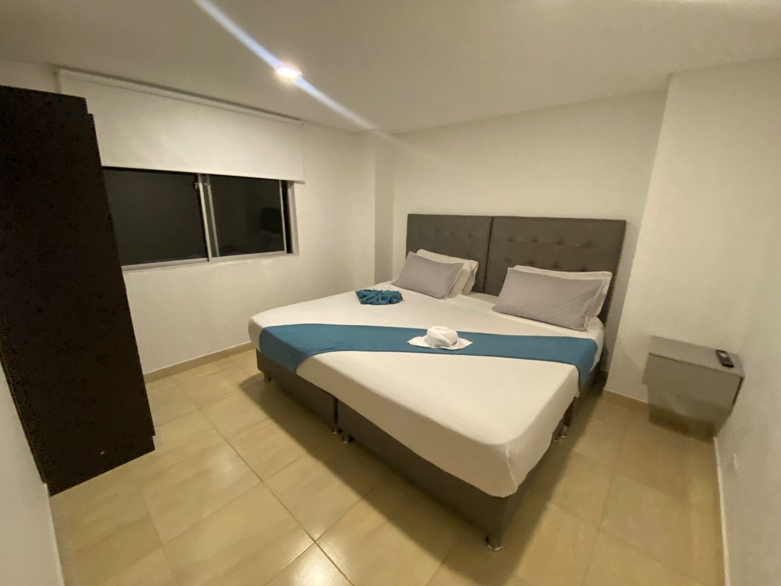 Arbetsyta för laptop och gratis wi-fi