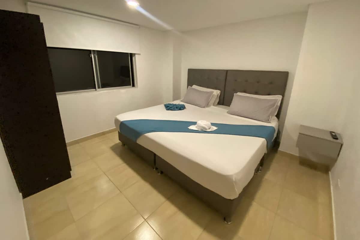 Laptop workspace, free WiFi