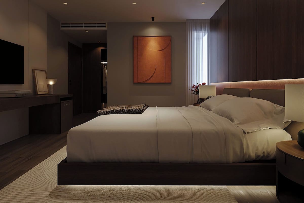 Premium bedding, minibar, in-room safe, laptop workspace