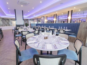 Dining - Luxury Lodge 44 (Rhyl)