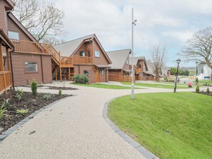 Exterior - Luxury Lodge 44 (Rhyl)