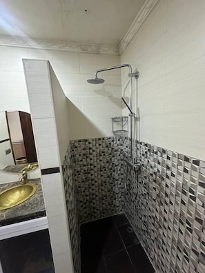 Apartment | Bathroom