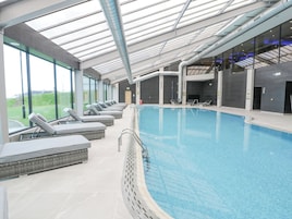 Una piscina techada