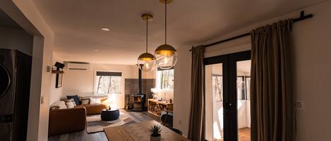 Smart TV, fireplace, books