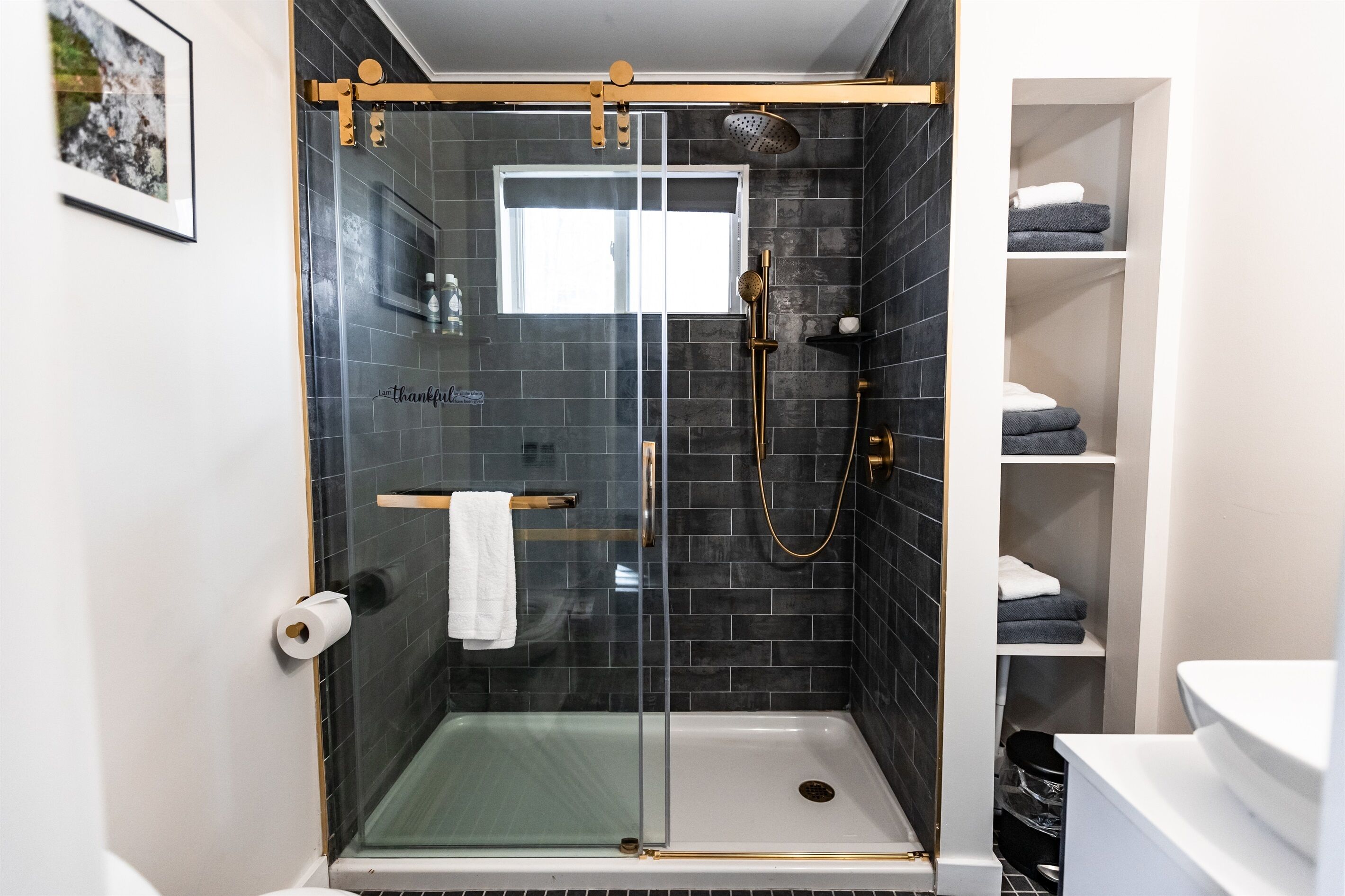 Doccia, asciugacapelli, bidet, asciugamani
