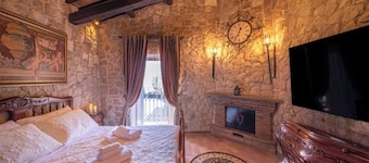 Cathedral Suite