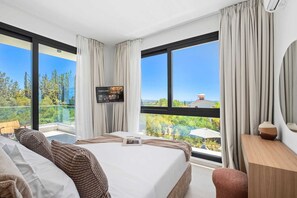 3 chambres, fer et planche à repasser, lit parapluie, Wi-Fi gratuit