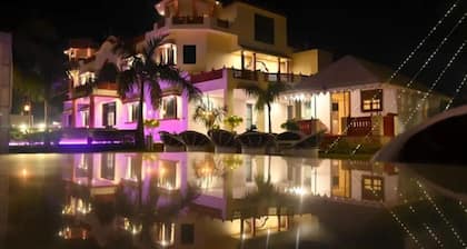 The Quila Camps & Resort