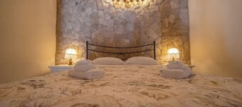 Countess Isabella Suite