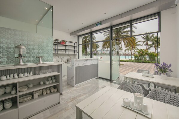 매일 뷔페 무료 아침 식사 포함