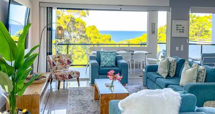 Coolum Beachfront Luxury for Family and Friends