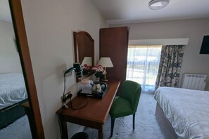 Iron/ironing board, internet