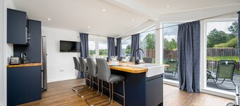 Belvilla Russel Court Hotel | Standard Triple