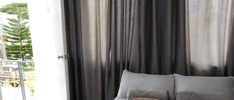 3 bedrooms, iron/ironing board, Internet, bed sheets