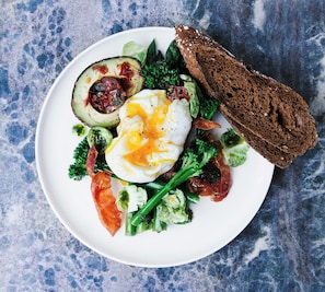 Termasuk sarapan Eropah setiap hari