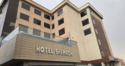 HOTEL SHEMRON