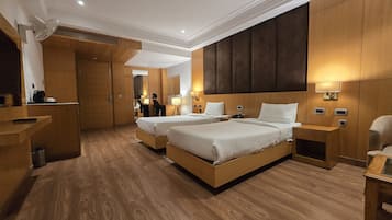 Deluxe Double or Twin Room | In-room safe, desk, laptop workspace, blackout curtains