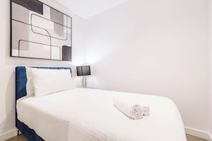2 chambres, fer et planche à repasser, Wi-Fi gratuit, draps fournis