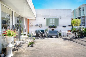 Front of property - Take a Rest Donmueang (Bangkok)