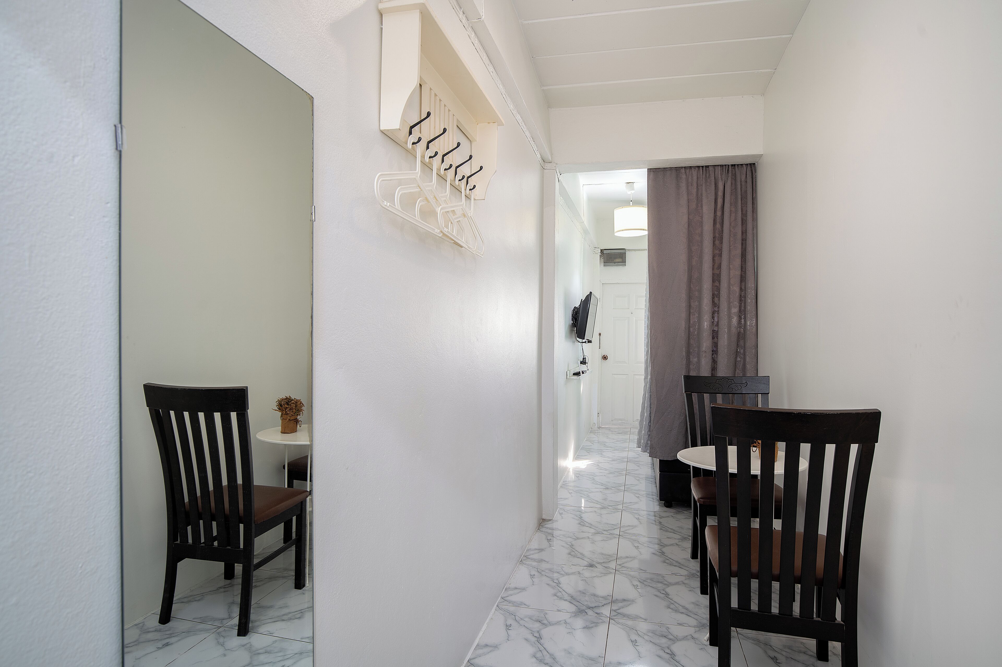 Shared Dormitory | Free WiFi