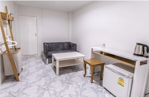Suite, Non Smoking | Living area
