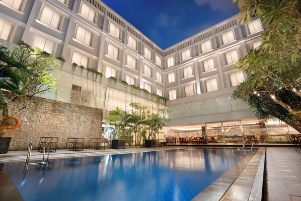 Alberca al aire libre 