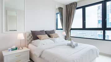 Superior Apartment, City View | Iron/ironing board, free WiFi, bed sheets
