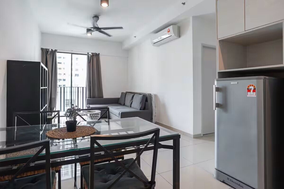 Makan di kamar