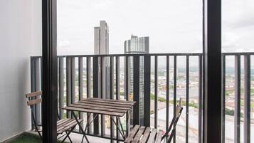 Classic Duplex, City View | Terrace/patio