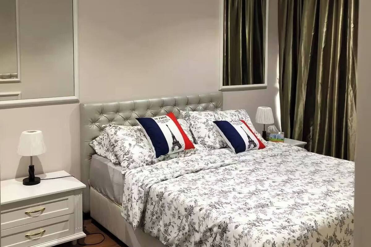 Appartement luxueux, vue sur la ville | Fer et planche à repasser, accès au Wi-Fi (inclus)