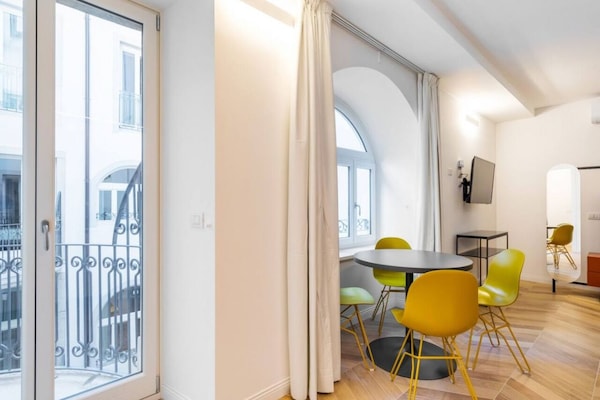 Apartment, 1 Bedroom, Courtyard View | Courtyard view