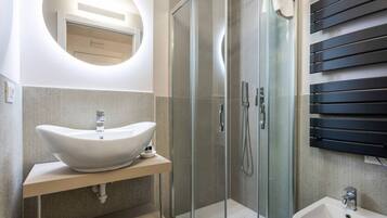 Apartment, 2 Bedrooms | Bathroom