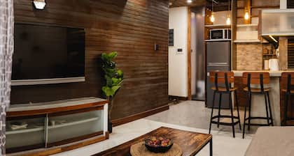 Modern 1BR Walk to Beach & City Spots