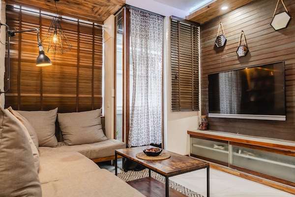 Modern 1br Walk To Beach & City Spots - Maldives