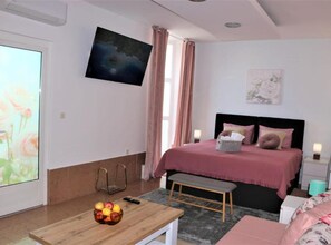 Căn hộ (One Bedrrom Apartment) | 1 phòng ngủ