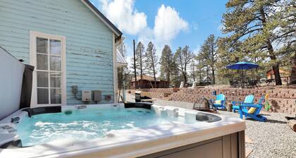 Timeless Pineview Cottage | Hot Tub & Pet Friendly