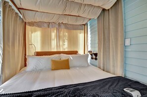 1 bedroom, desk, iron/ironing board, travel cot