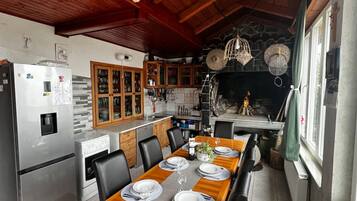 غرفة لتناول الطعام