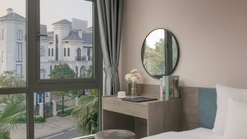 Deluxe Room | Terrace/patio