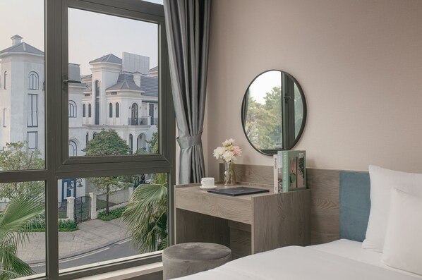 Deluxe Room | Terrace/patio