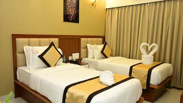 Deluxe Twin Room | Iron/ironing board, free WiFi