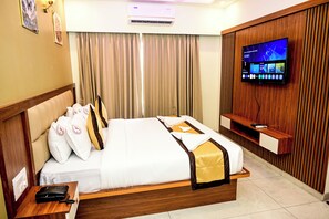 Habitación doble Deluxe | Tabla de planchar con plancha y wifi gratis 