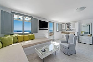 Honeymoon Suite with Caldera View And Private Tub | Area keluarga | Printer