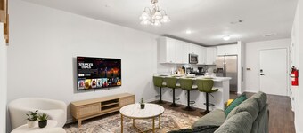 Traveler Haven XL - NYC & NWK w/free parking