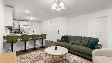 Smart TV, offices, computer monitors