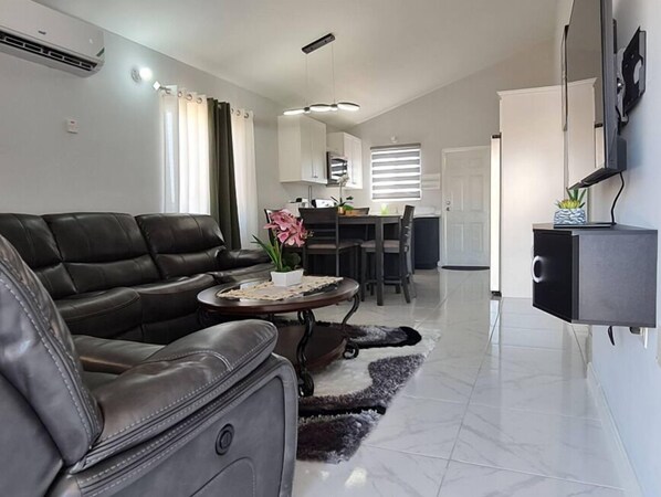 Living area - Cozy Relaxing Home in Old Harbour (Old Harbour)