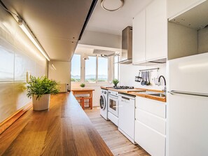 Fridge, microwave, oven, dishwasher - Golden Park by Interhome (Dénia)