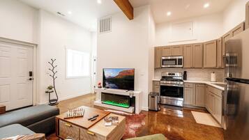 TV, fireplace, offices