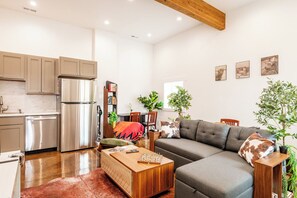 TV, fireplace, offices