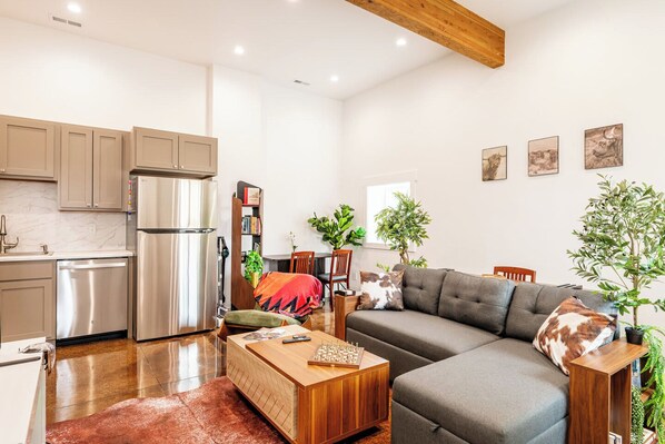 Téléviseur, foyer, bureau